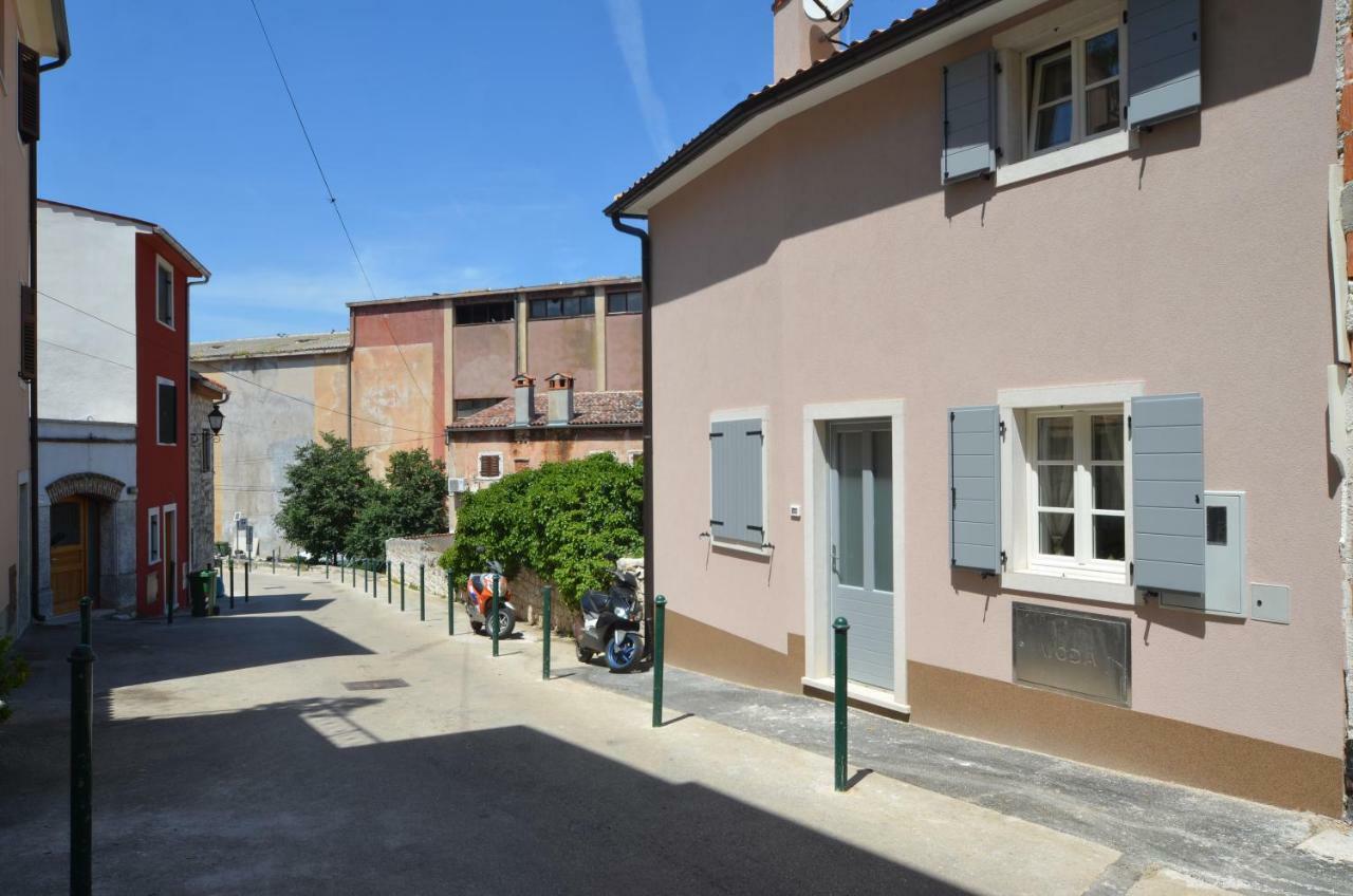 Apartament Dora *