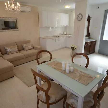 Holiday Home Dora Rovinj Extérieur photo