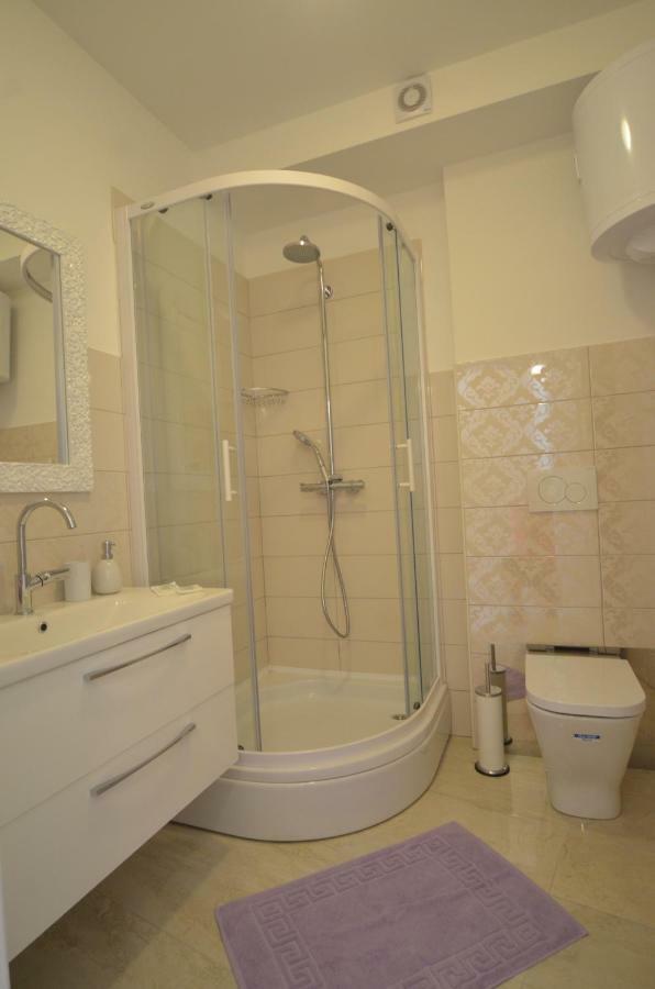 Holiday Dora Apartment *